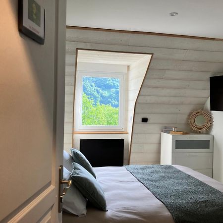 La Gentiane Bed and Breakfast Le Falgoux Exteriör bild
